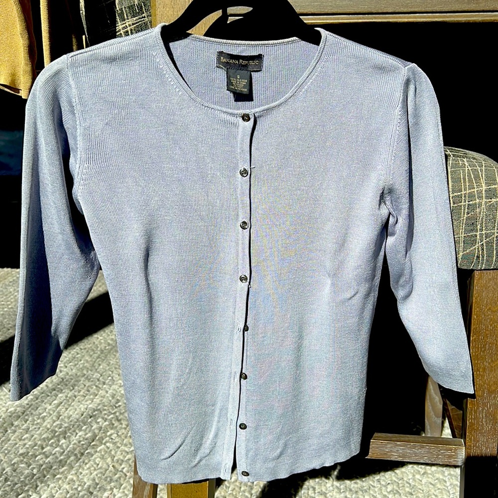 Banana Republic cardigan. Lavender-Small like new.